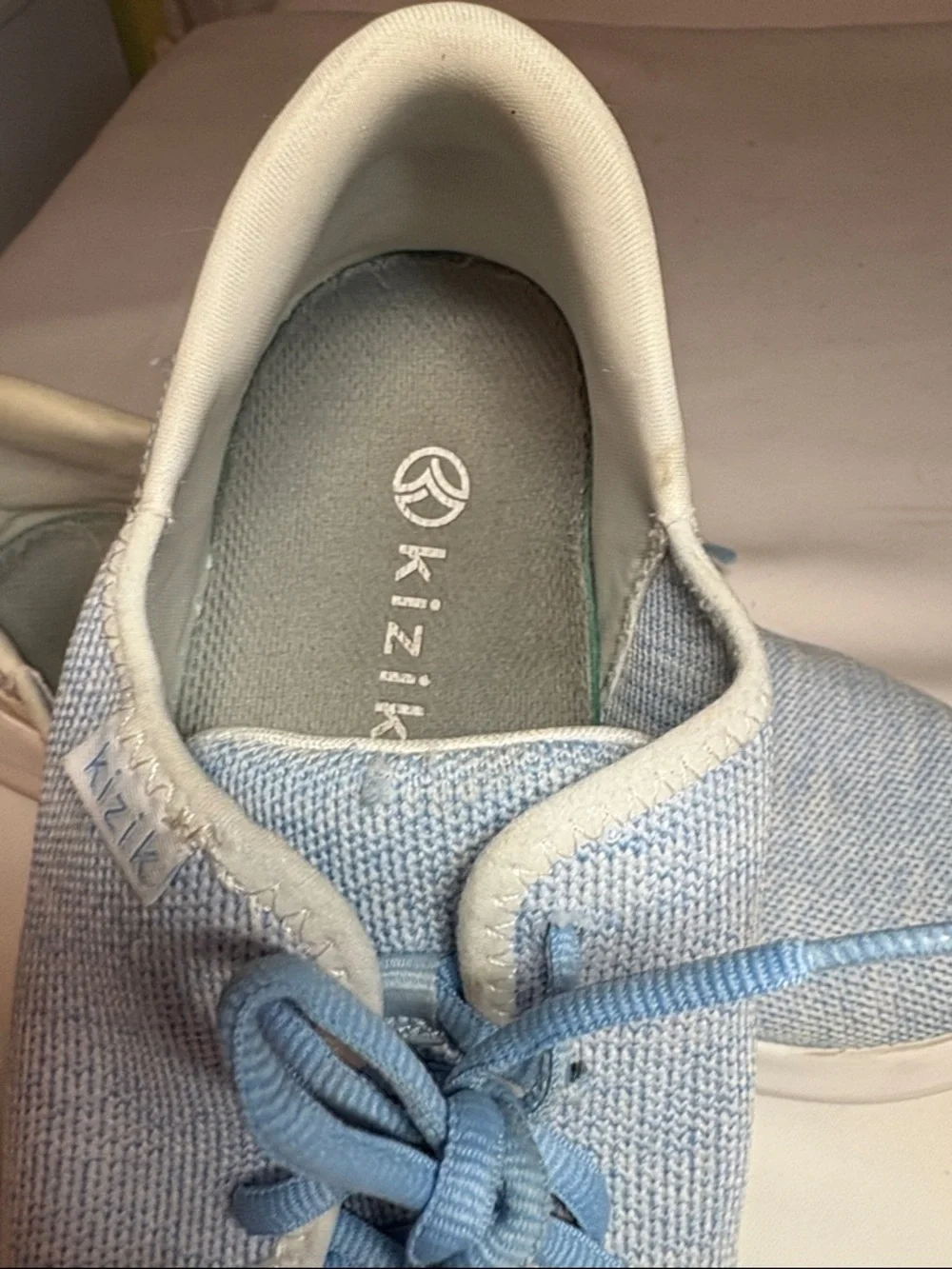 Kizik Light Blue Knit Athletic Slip On Sneakers Size 10.5 D